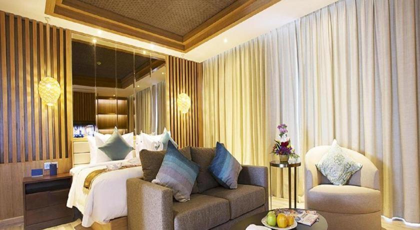 The Rinra Hotel Макасар Екстериор снимка