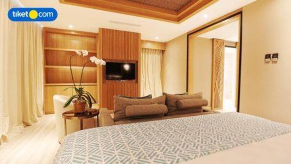 The Rinra Hotel Макасар Екстериор снимка